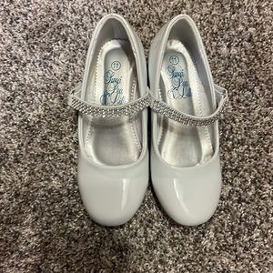 white dress shoes
